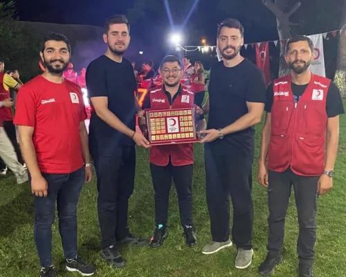 Ali Uğur Aktepe’ye Türkiye Genelinde En Çok Gönüllü Yapan İlçe Ödülü